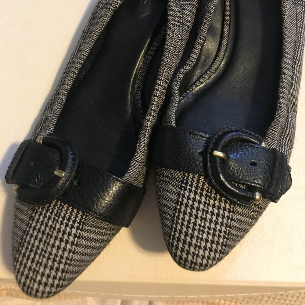 Banana republic flats